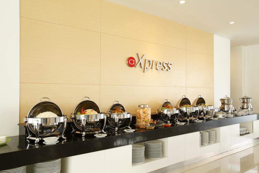 Amaris Hotel Tebet Jakarta Exterior photo