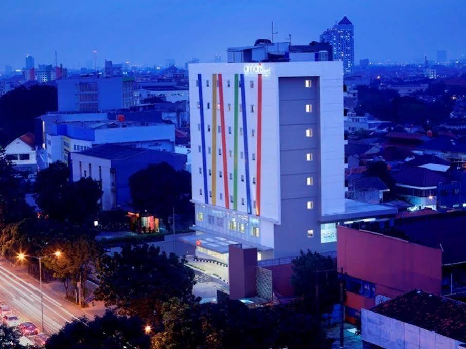 Amaris Hotel Tebet Jakarta Exterior photo